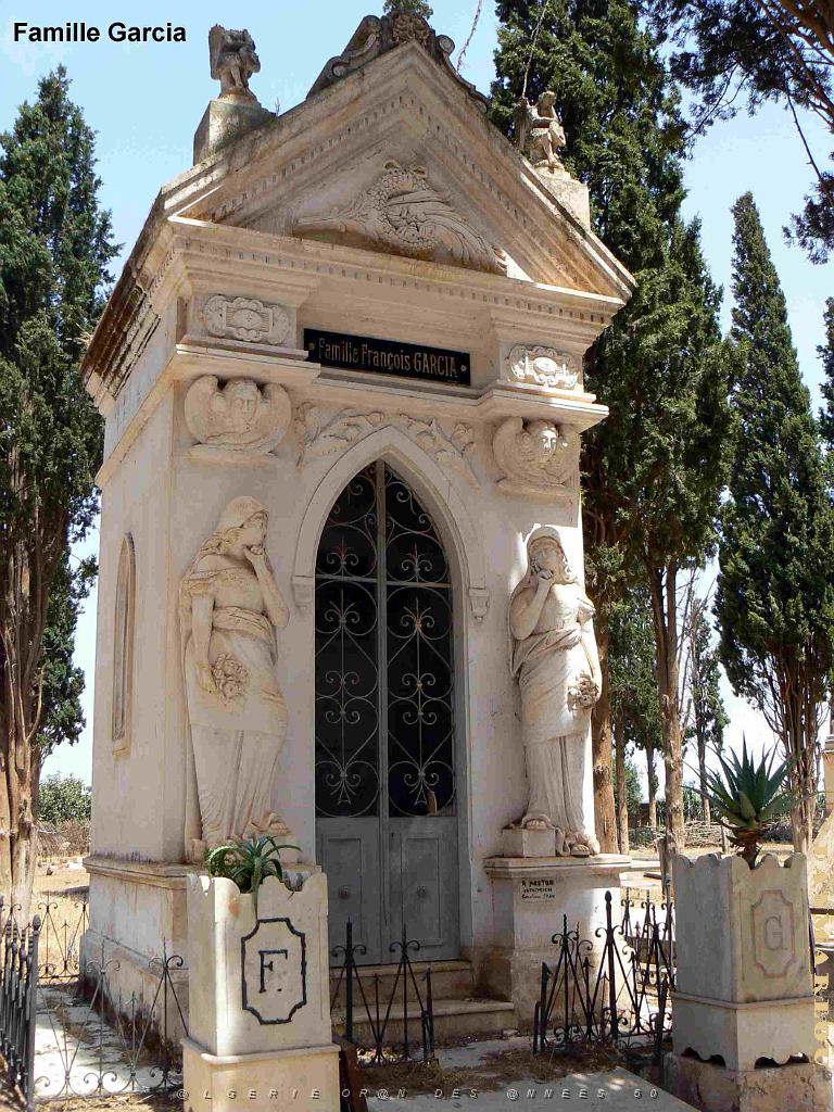 HAMMAM BOU HADJAR 2009 LE CIMETIERE   (35).jpg